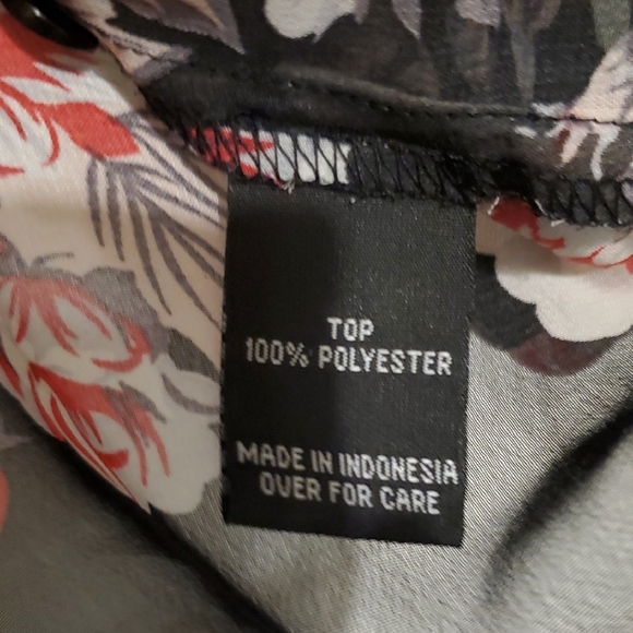 by & by Sheer  Floral Blouse - Black and Red - Picture 4 of 6